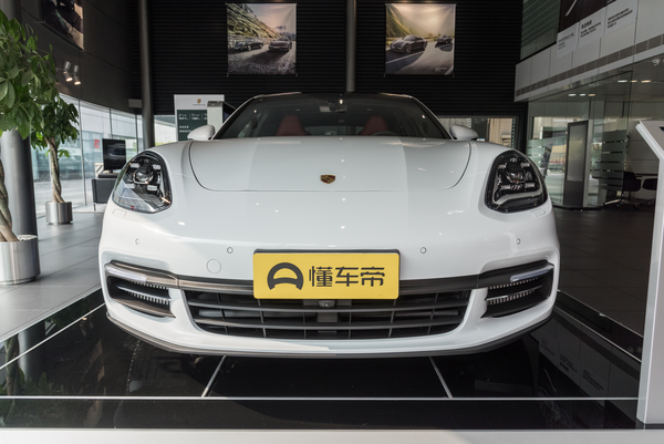 Panamera 2017款 Panamera 4S 行政加长版 2.9T转向类型_底盘/转向图