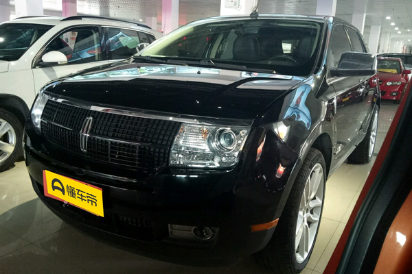 林肯MKX 2010款 3.5L AWD方向盘材质_内部配置图