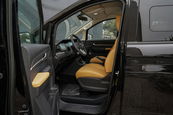 锐胜王牌M7 2026款 CNG-2.0L精英版 手动长轴 9座进气形式_发动机图