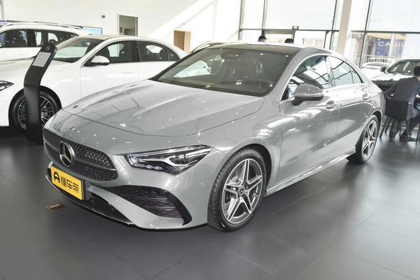 奔驰CLA 2024款 CLA 200 四门轿跑车车门数(个)_车身图