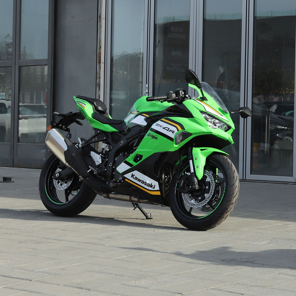 川崎 Ninja ZX-4R 2025款 标准版级别_基本信息图