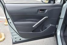 樹脂車門內板