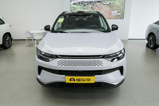 售14.88万起，定位中型SUV，零跑C11增程版哪款更值得入手？图2