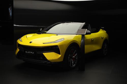 齐名法拉利，售123.88万，4颗激光雷达+2颗8155芯片，高端SUV看TA