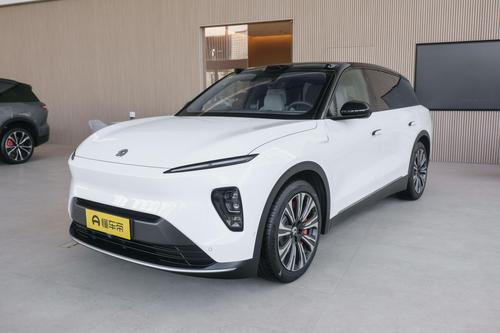 49.80万起售，支持换电，配空气悬挂，蔚来ES8开起来怎么样呢？