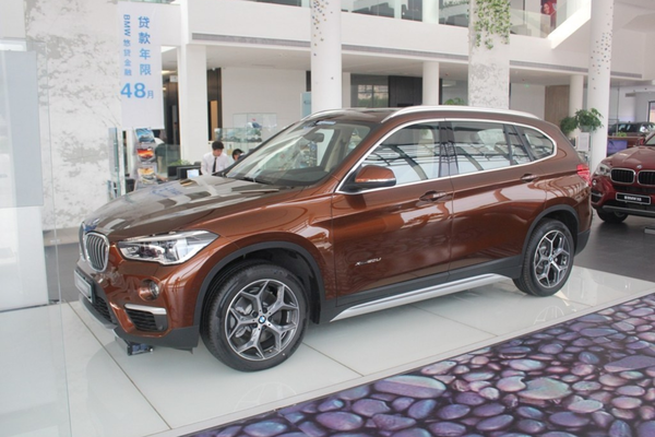 宝马X1 2016款 xDrive20Li 豪华型温度分区控制_空调/冰箱图