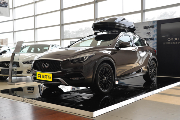 英菲尼迪QX30 2017款 1.6T 两驱极夜版厂商_基本信息图