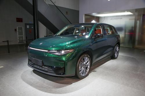 售14.58万，综合续航1190km，搭8295芯片，这款中型SUV带劲吗？