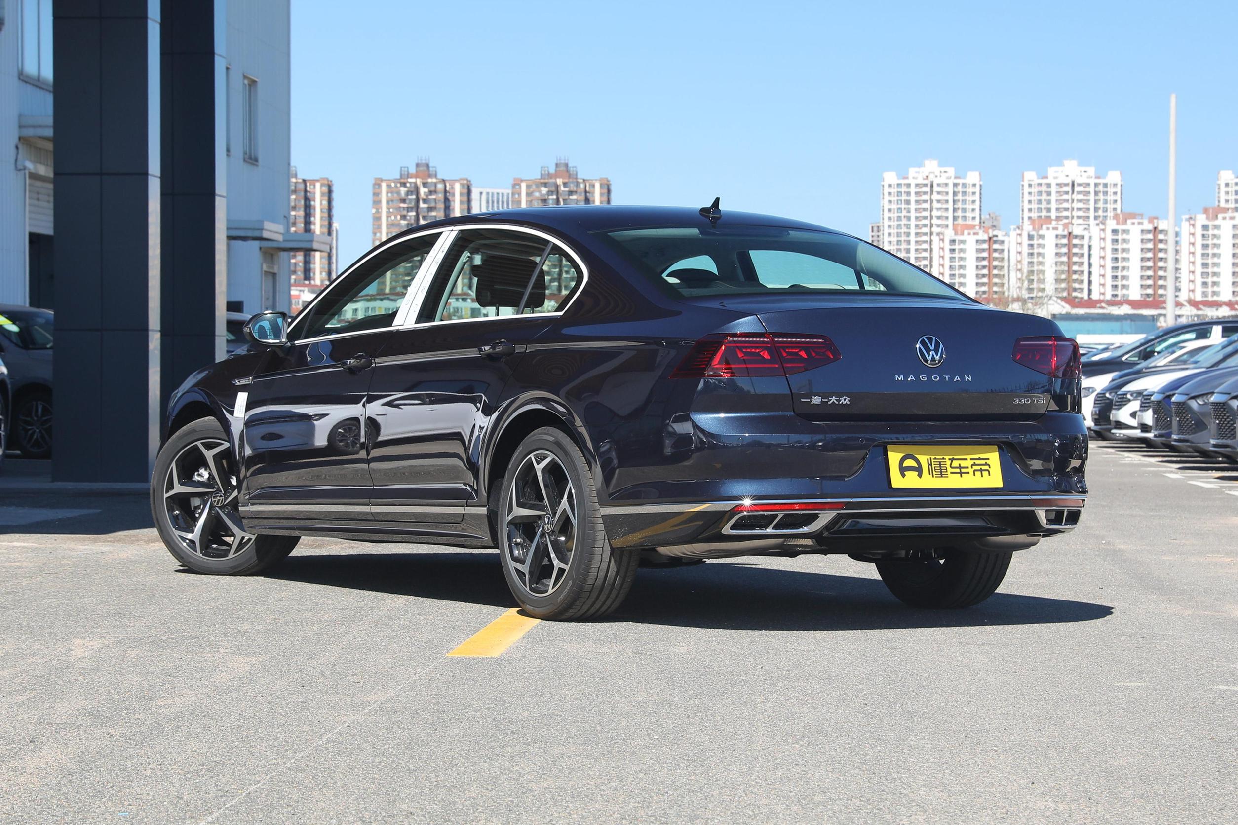 迈腾 2023款 200万辆纪念版 330TSI DSG豪华型图片_大众_1/196张图片_汽车外观图库_懂车帝