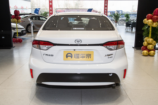 百公里油耗5.6L，独特发动机技术，高性价比日常家轿就选这款丰田图4