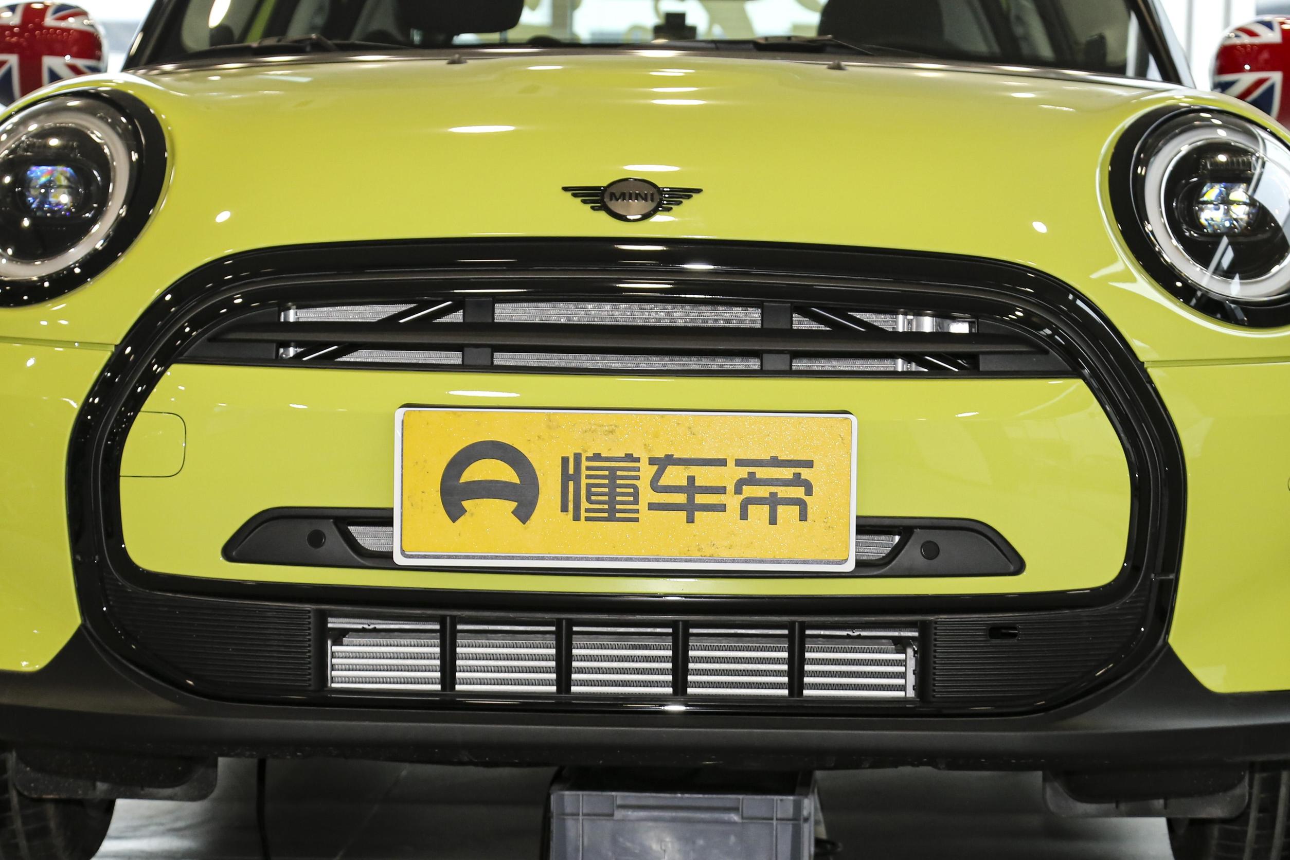 五菱宏光 MINI EV 上榜 全球新能源车 8 月份销量公布_新闻_新出行
