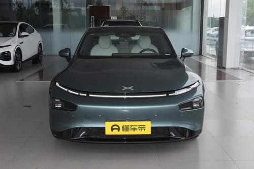 小鹏P7：0利息0首付，550km续航，定位中型车，值得入手吗？