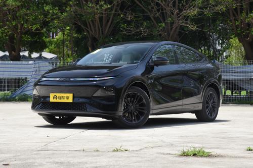 中型SUV，轴距2890mm，配800V快充+智驾，限时17.99万起，小鹏G6