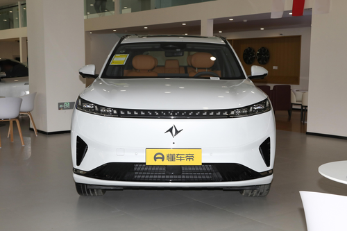 奶爸车看这款，配彩电冰箱大沙发，续航1300km，还是C级SUV香吗？