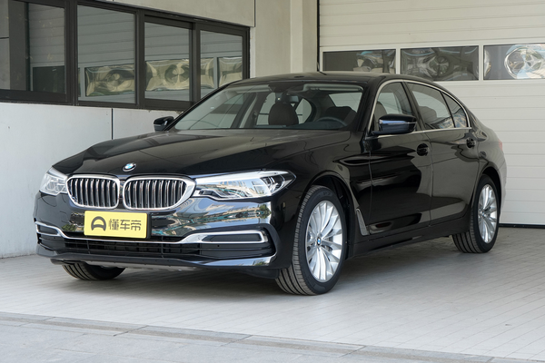 宝马5系 2019款 改款 530Li 尊享型 豪华套装后排出风口_空调/冰箱图