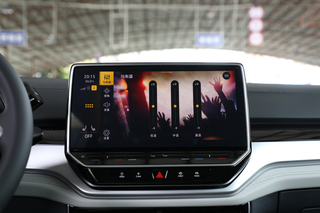 实拍大众ID.6 CROZZ：降至19.69万起，七座布局，适合大家庭图6