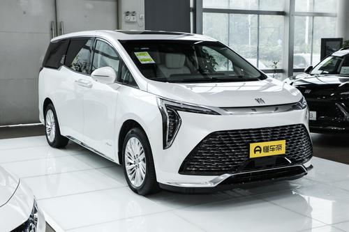 新款别克世纪：46.99万起，二排座椅舒适性升级，四/六/七座可选