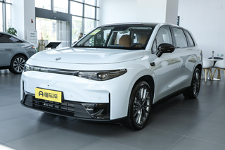 零跑C10销量暴增，单月卖出1.2万辆，想过年开走趁早下手图1