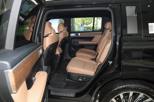 韩系也有“方盒子”了，全系2.0T+8AT，颜值高空间大，第五代胜达