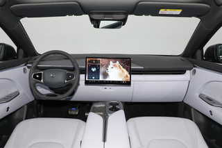 定位纯电动中型SUV，极狐阿尔法T5将于11月30日开启预售图5