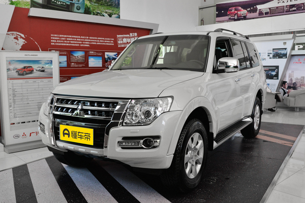 帕杰罗(进口) 2019款 3.0L 自动豪华版厂商_基本信息图