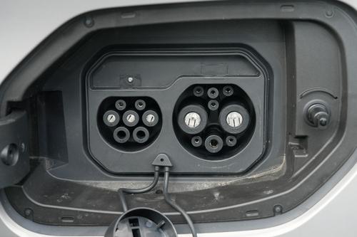 性价比纯电家轿，轴距2米8，15分钟充200km，来自大厂仅售10.98万