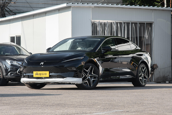 飞凡F7 2023款 改款 进阶Pro版道路救援服务_智能互联图