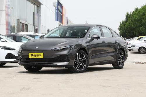 惠后10.58万起，三电终身质保，综合续航1400km，荣威D7 DMH带劲？