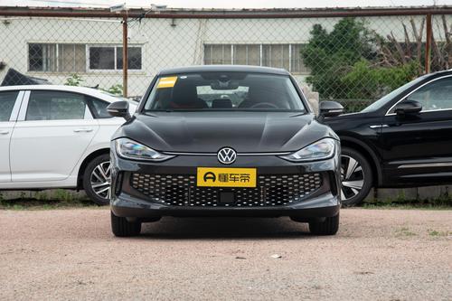 “去镀铬”外观设计，配1.4T发动机，保养成本低！