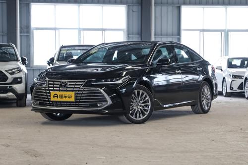 丰田24款亚洲龙，2.0L混动，油耗4.31L，适合家用