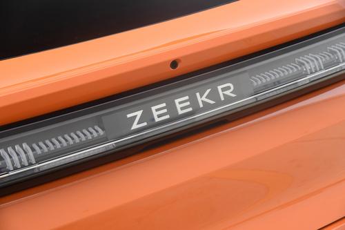 极氪001改款上新，价格下探至26.9万，定价压力给到小米SU7？