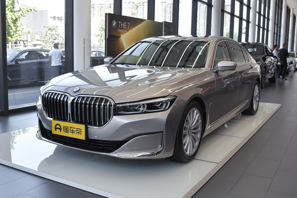 宝马7系 2021款 730Li 豪华套装最高车速(km/h)_基本信息图