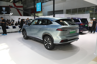 2024北京车展：荣威全新SUV开启预售，预售价11.98万起图2