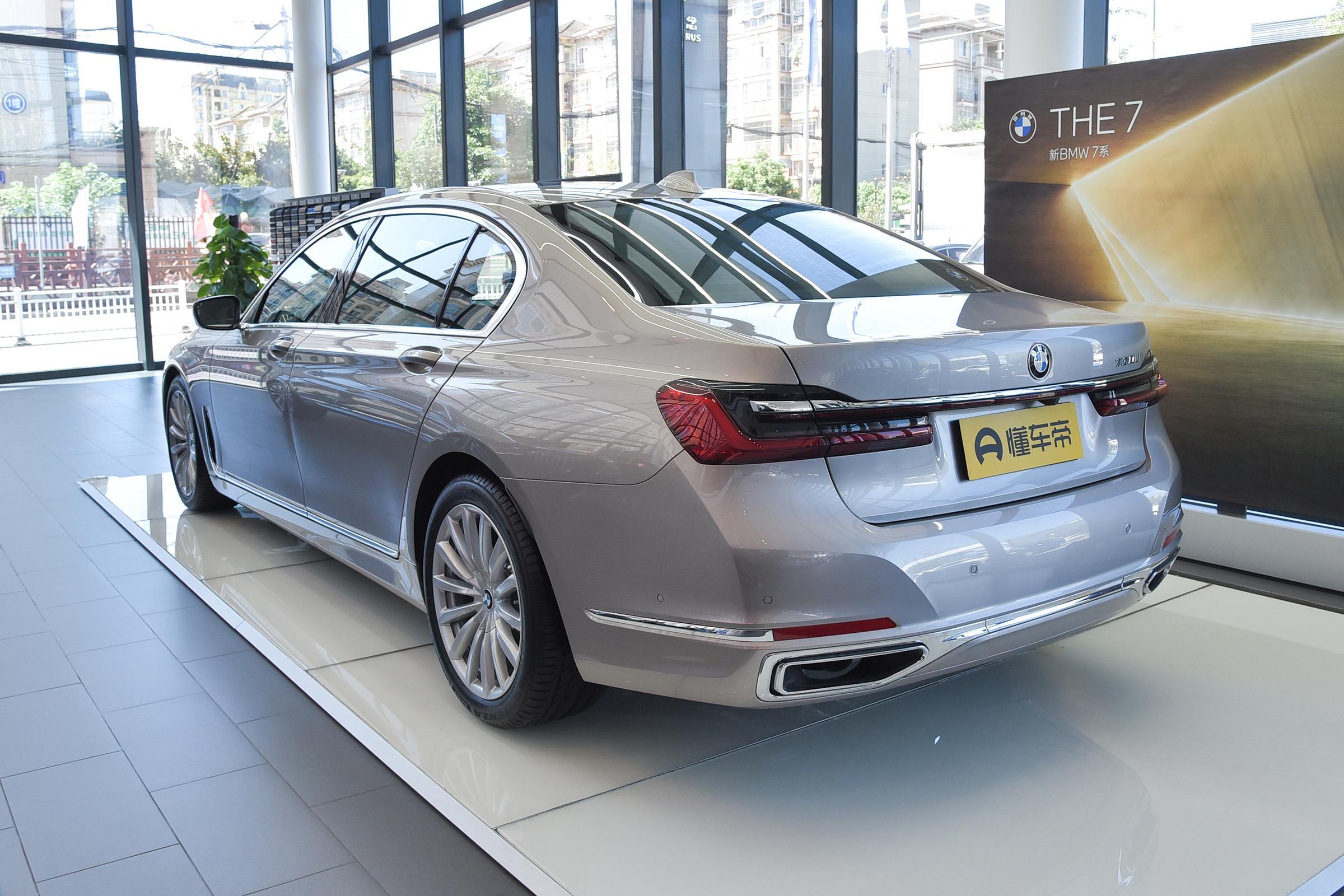 宝马7系壁纸_宝马7系_宝马7系外观图片_4/4106张图片_宝马7系开士米银
