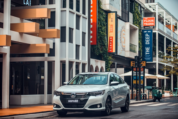 凌派 2024款 1.5L 锐·旗舰版厂商_基本信息图