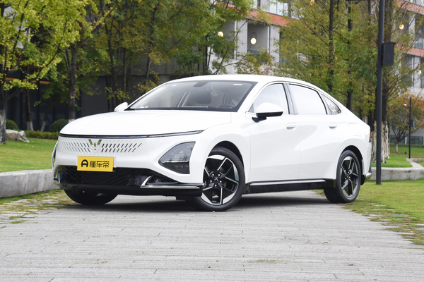 五菱星光PHEV 2023款 150 进阶版轴距(mm)_车身图