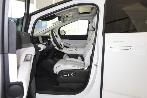 解读小鹏X9：大七座MPV，0息0首付，产品表现如何？