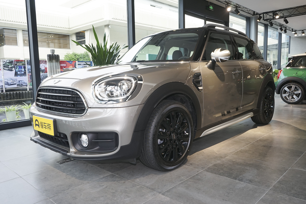 MINI COUNTRYMAN 2018款 1.5T COOPER 艺术家发动机_基本信息图