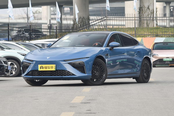 哪吒S 2022款 纯电 715后驱大版厂商_基本信息图