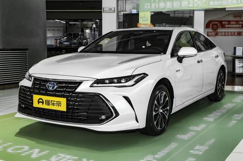 丰田放大招了！亚洲龙优惠5.5万，配2.5L插混，家用值得一看