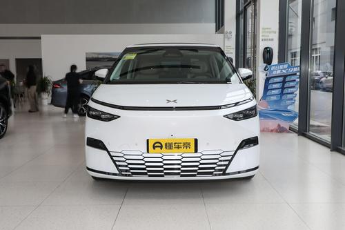 小鹏X9：中大型MPV，配空气悬挂实力如何？
