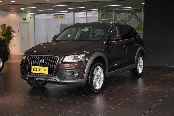 奥迪Q5 2018款 典藏版 40 TFSI 技术型厂商_基本信息图