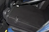 后排座椅比例折叠