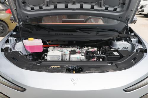 预算十万左右购纯电SUV，续航501km，带你看2025款哪吒X