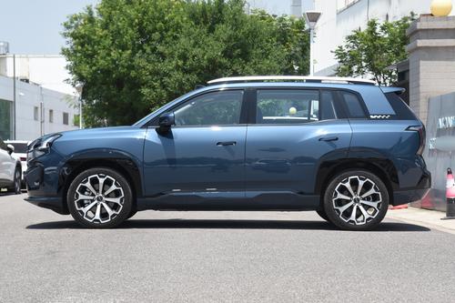 试驾第二代AION V，配置丰富，轴距2775mm，适合家用吗？