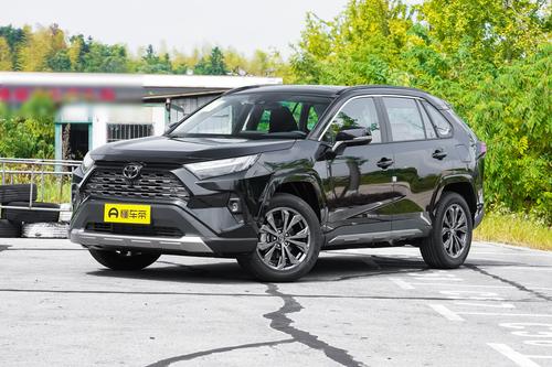新车 | 售16.98万元起/风尚PLUS版造型调整 2024款丰田RAV4荣放上市