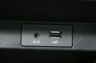 AUX+USB接口