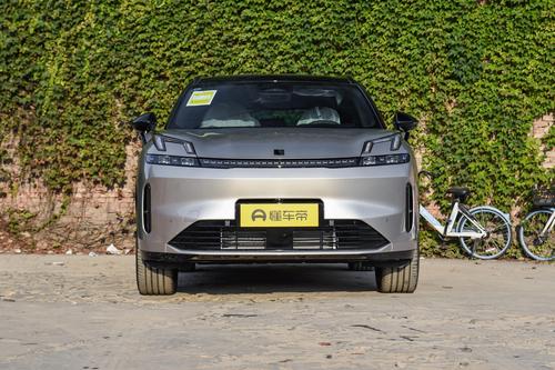 最高直降1.7万元，轴距2848mm，2025款领克08 EM-P实力如何？