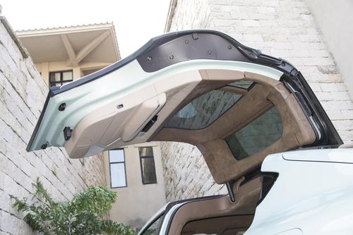 纯电续航810km+800V高压快充，还配鸥翼门，昊铂HT值得一看