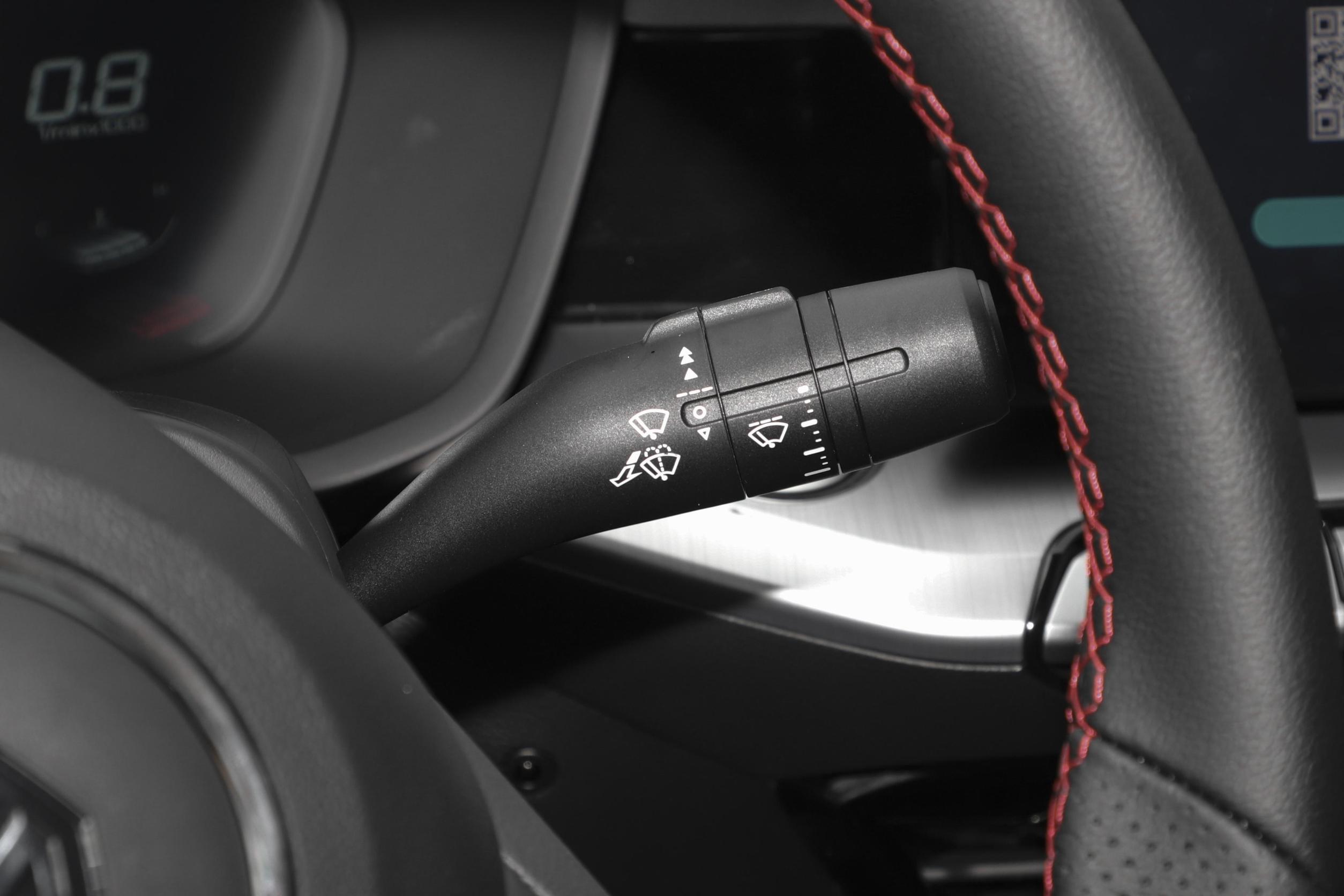 MG5 2022款 180DVVT CVT青春旗舰版图片_名爵_5/86张图片_汽车内饰图库_懂车帝